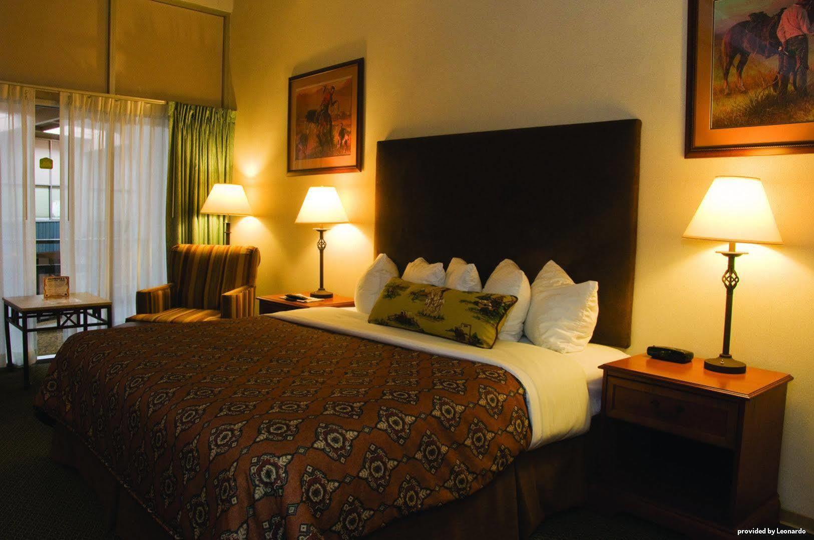 Western Outlaw Hotel 3*